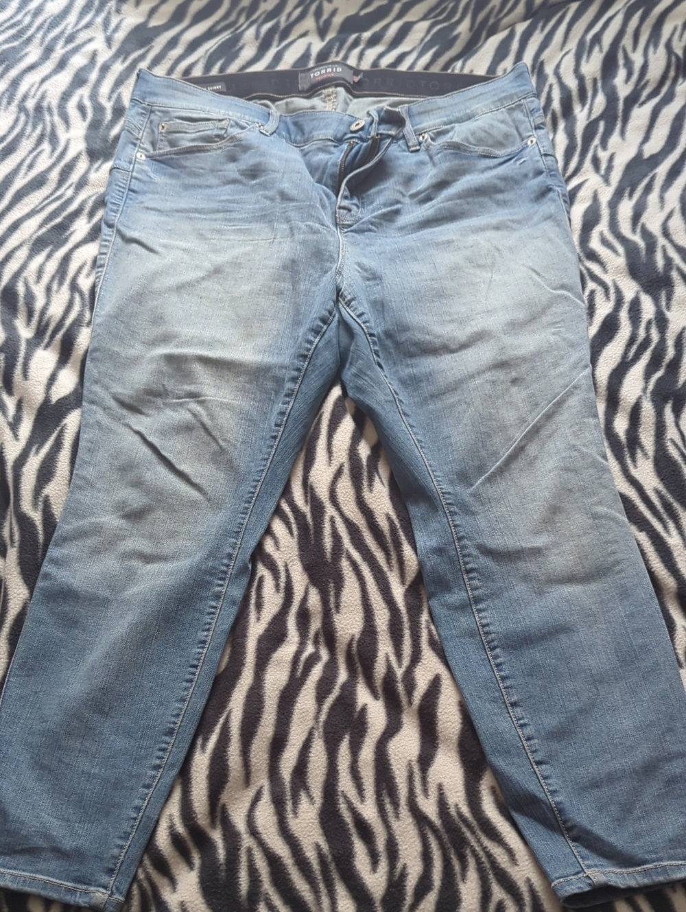 torrid Light Blue Bombshell Skinny Jeans